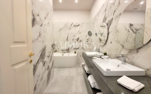 16-Bedroom Villa Close to Lucca
