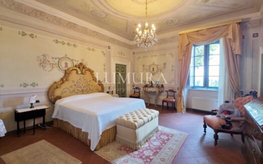 16-Bedroom Villa Close to Lucca