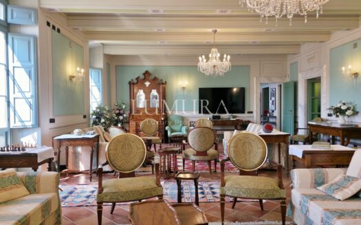 16-Bedroom Villa Close to Lucca