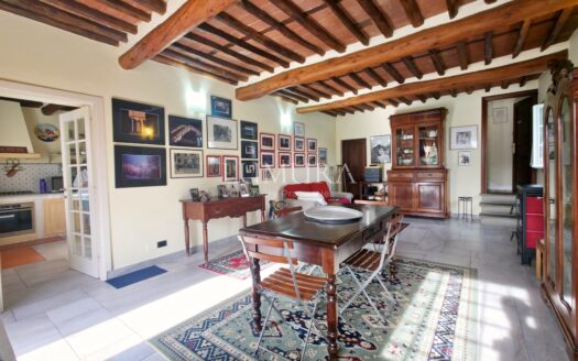 8-Bedroom Country House
