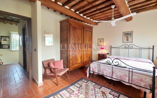 8-Bedroom Country House