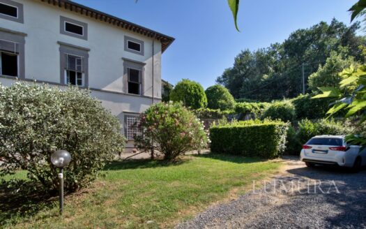 Exclusive Aparment inside a 16th Century Villa