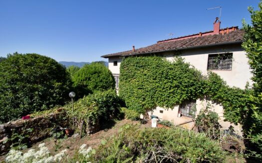 Exclusive Aparment inside a 16th Century Villa
