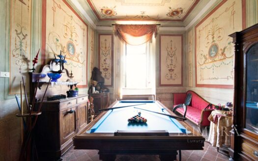 Exclusive Aparment inside a 16th Century Villa
