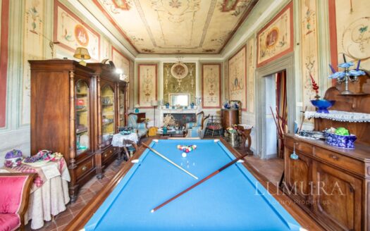 Exclusive Aparment inside a 16th Century Villa