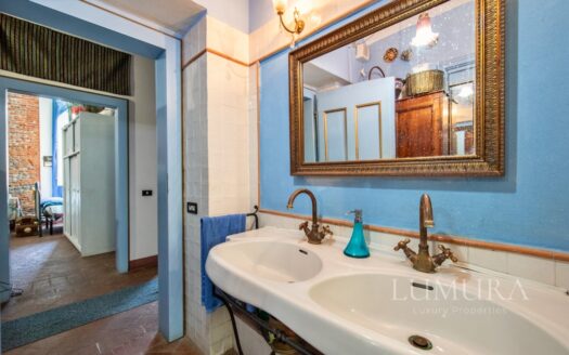 Exclusive Aparment inside a 16th Century Villa