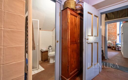 Exclusive Aparment inside a 16th Century Villa