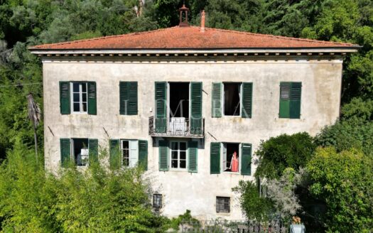 Historic and Panoramic Villa to be Renovated