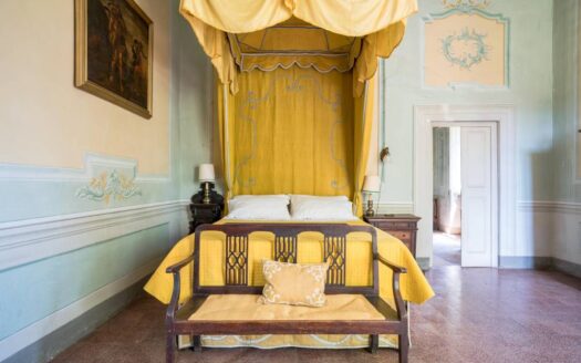 Historic Villa in unparalleled position