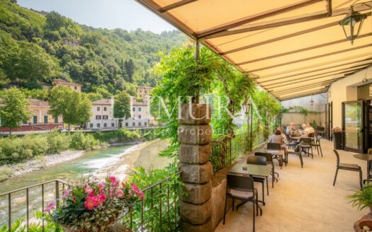 Super Charming 12 Bedrooms Hotel