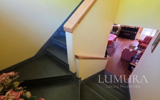 Country House with Pool 20 min from Lucca