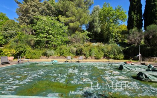 Country House with Pool 20 min from Lucca