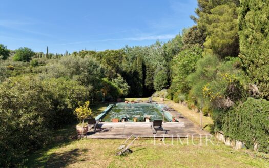 Country House with Pool 20 min from Lucca
