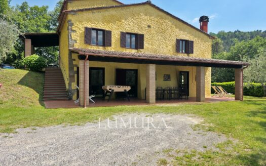 Small Farmhouse with 45 hectares of woods