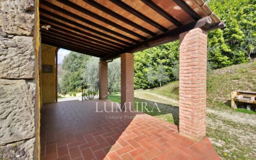 Small Farmhouse with 45 hectares of woods