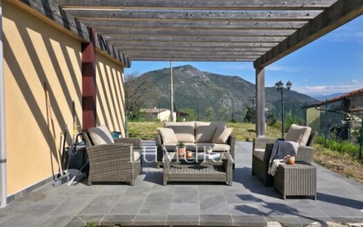 Little Two Bedroom House with Panoramic View